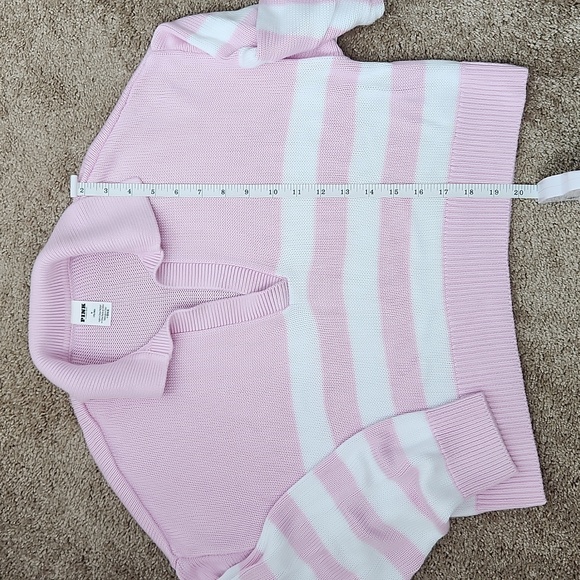 Collared Crop Top - Picture 4 of 8